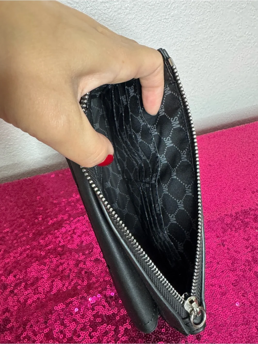 2/for $20 🪩 STEVE MADDEN Black Monochrome Quilted Zip Clutch & Wallet - 4.5x8”